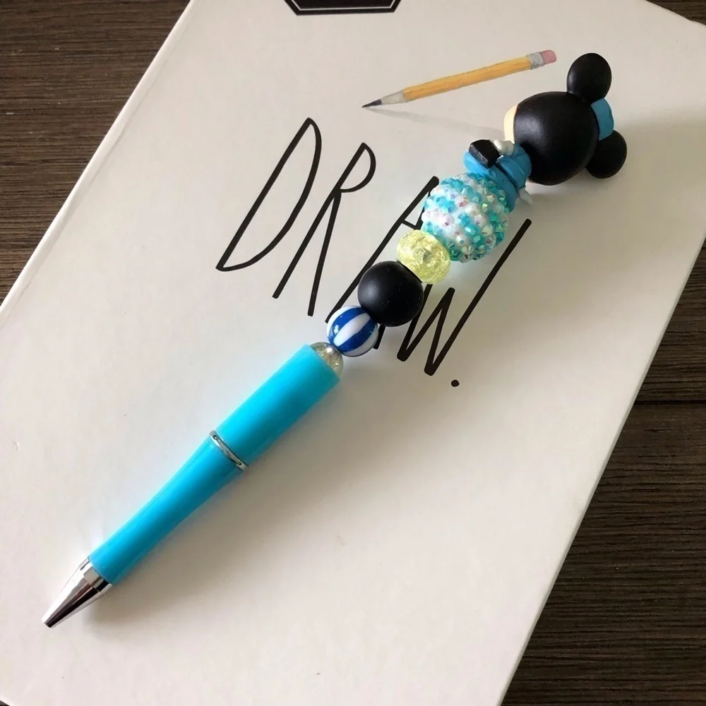 Disney Doorables: Mickey & Friends: Flight Minnie Mouse handmade beaded pen